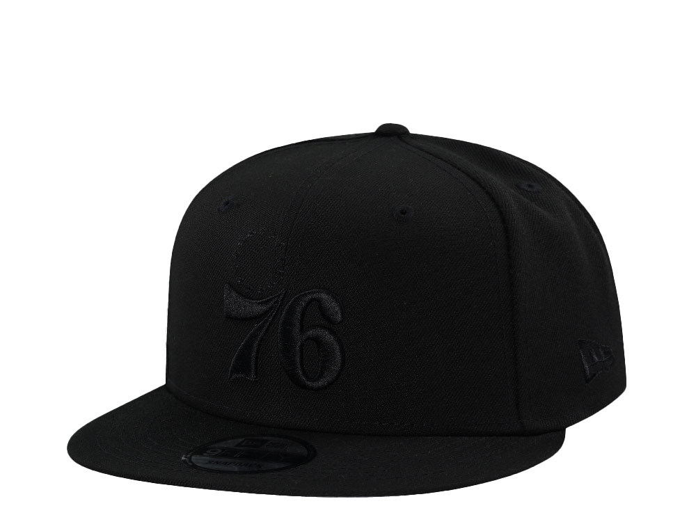 New Era Philadelphia 76ers All Black Edition 9Fifty Snapback Gorra