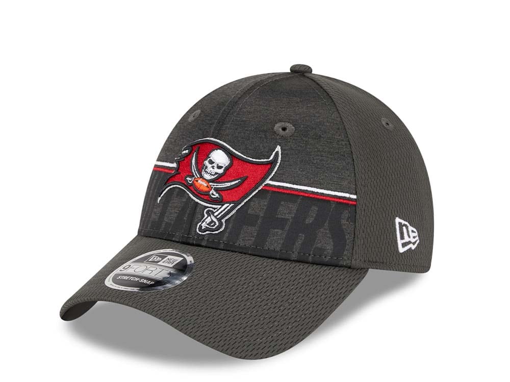 New Era Tampa Bay Buccaneers NFL Training Camp 23 9Forty Stretch Snapback Gorra