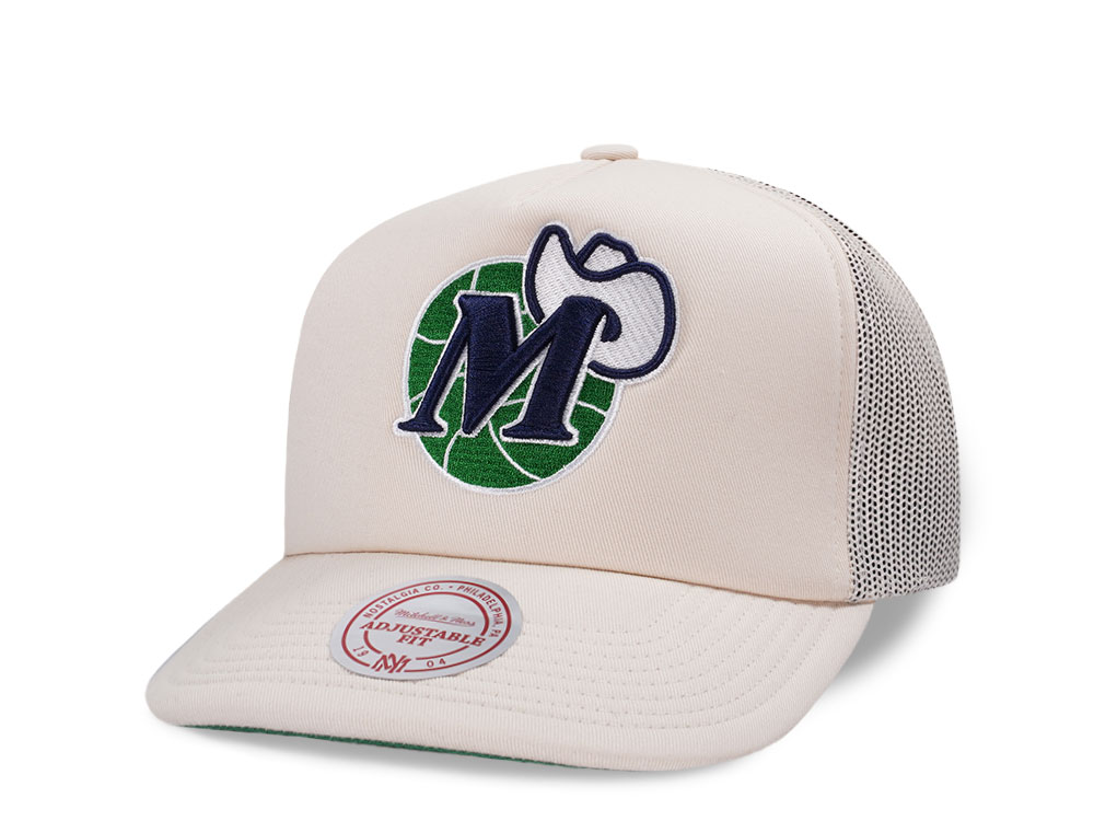 Mitchell & Ness Dallas Mavericks Creme Trucker Adjustable Fit Snapback Cap