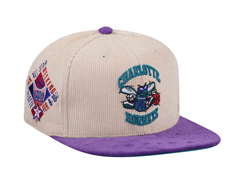 Mitchell & Ness Charlotte Hornets All Star 1997 Two Tone Hardwood Classic Cord Edition Dynasty Fitted Gorra