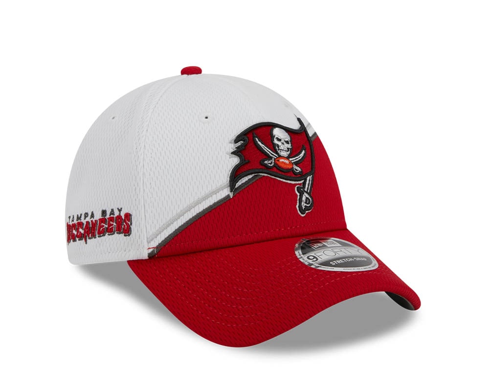 New Era Tampa Bay Buccaneers NFL Sideline 2023 Red White  9Forty Snapback Gorra