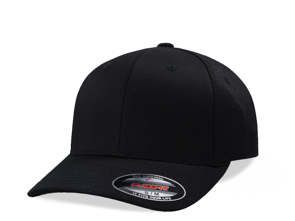 Yupoong Basic Black Flexfit Gorra