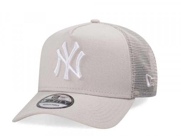 New Era New York Yankees Creme Trucker A Frame 9Forty Snapback Cap